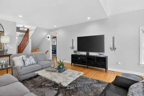 Tiny photo for 702 S Wilmette Avenue, Westmont, IL 60559 (MLS # 12607842)