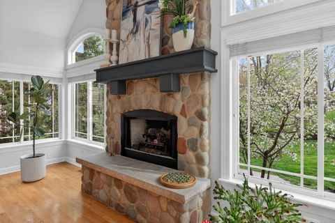 Tiny photo for 702 S Wilmette Avenue, Westmont, IL 60559 (MLS # 12607842)