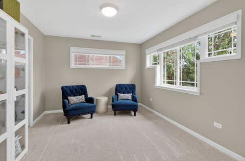 Tiny photo for 702 S Wilmette Avenue, Westmont, IL 60559 (MLS # 12607842)
