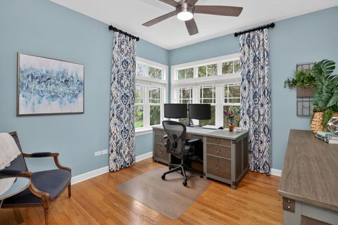 Tiny photo for 702 S Wilmette Avenue, Westmont, IL 60559 (MLS # 12607842)