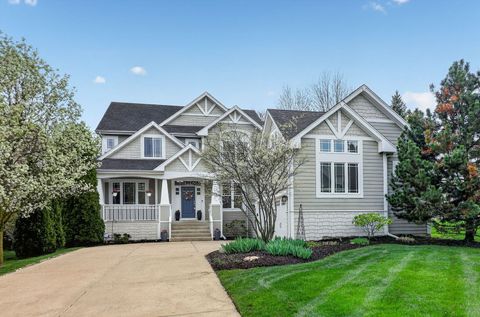 Tiny photo for 702 S Wilmette Avenue, Westmont, IL 60559 (MLS # 12607842)