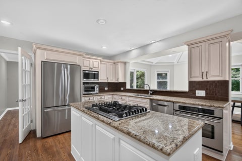 Tiny photo for 316 Fox Run Drive, Northbrook, IL 60062 (MLS # 12696386)
