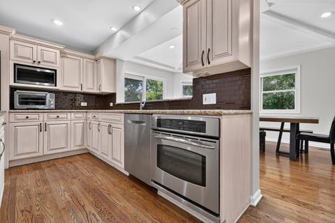 Tiny photo for 316 Fox Run Drive, Northbrook, IL 60062 (MLS # 12696386)