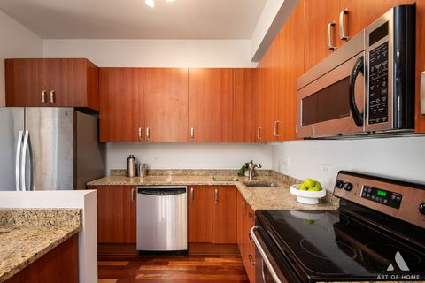 Tiny photo for 4751 N Artesian Avenue #409, Chicago, IL 60625 (MLS # 12487314)