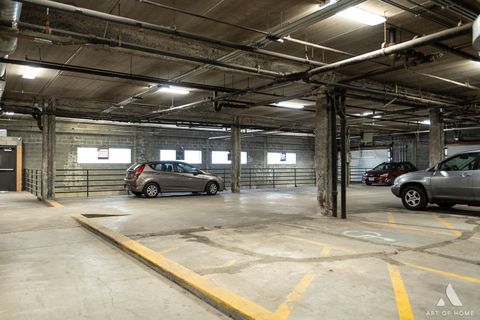 Tiny photo for 4751 N Artesian Avenue #409, Chicago, IL 60625 (MLS # 12487314)