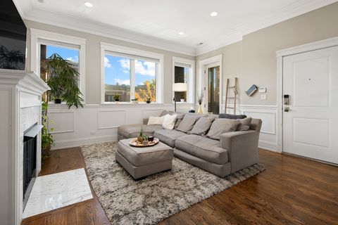 Tiny photo for 3708 N Southport Avenue #3, Chicago, IL 60613 (MLS # 12490688)