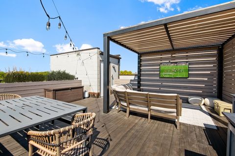 Tiny photo for 3708 N Southport Avenue #3, Chicago, IL 60613 (MLS # 12490688)