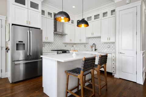 Tiny photo for 3708 N Southport Avenue #3, Chicago, IL 60613 (MLS # 12490688)