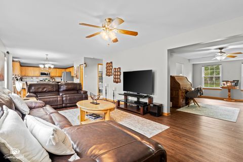 Tiny photo for 24614 Kaylee Street, Shorewood, IL 60404 (MLS # 12478952)