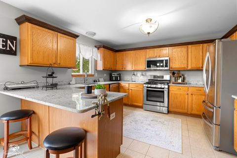 Tiny photo for 24614 Kaylee Street, Shorewood, IL 60404 (MLS # 12478952)