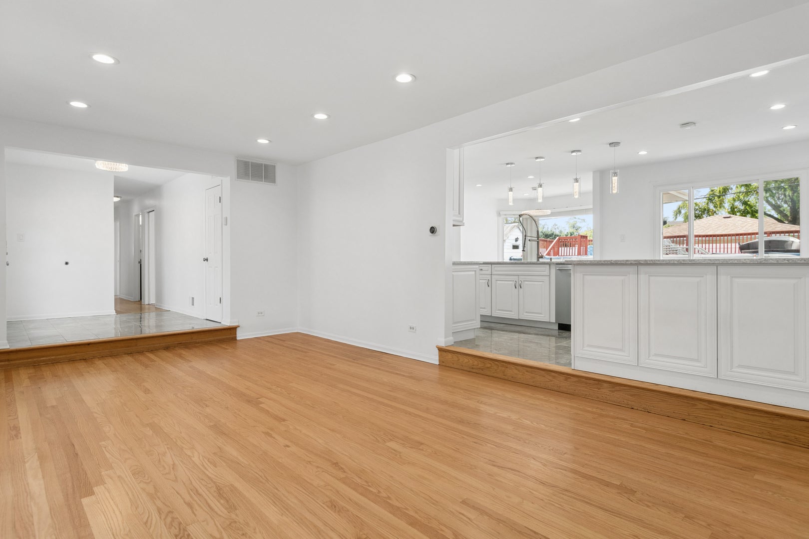 8736 S 80th Court