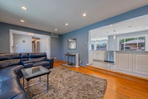Tiny photo for 8736 S 80th Court, Hickory Hills, IL 60457 (MLS # 12667076)