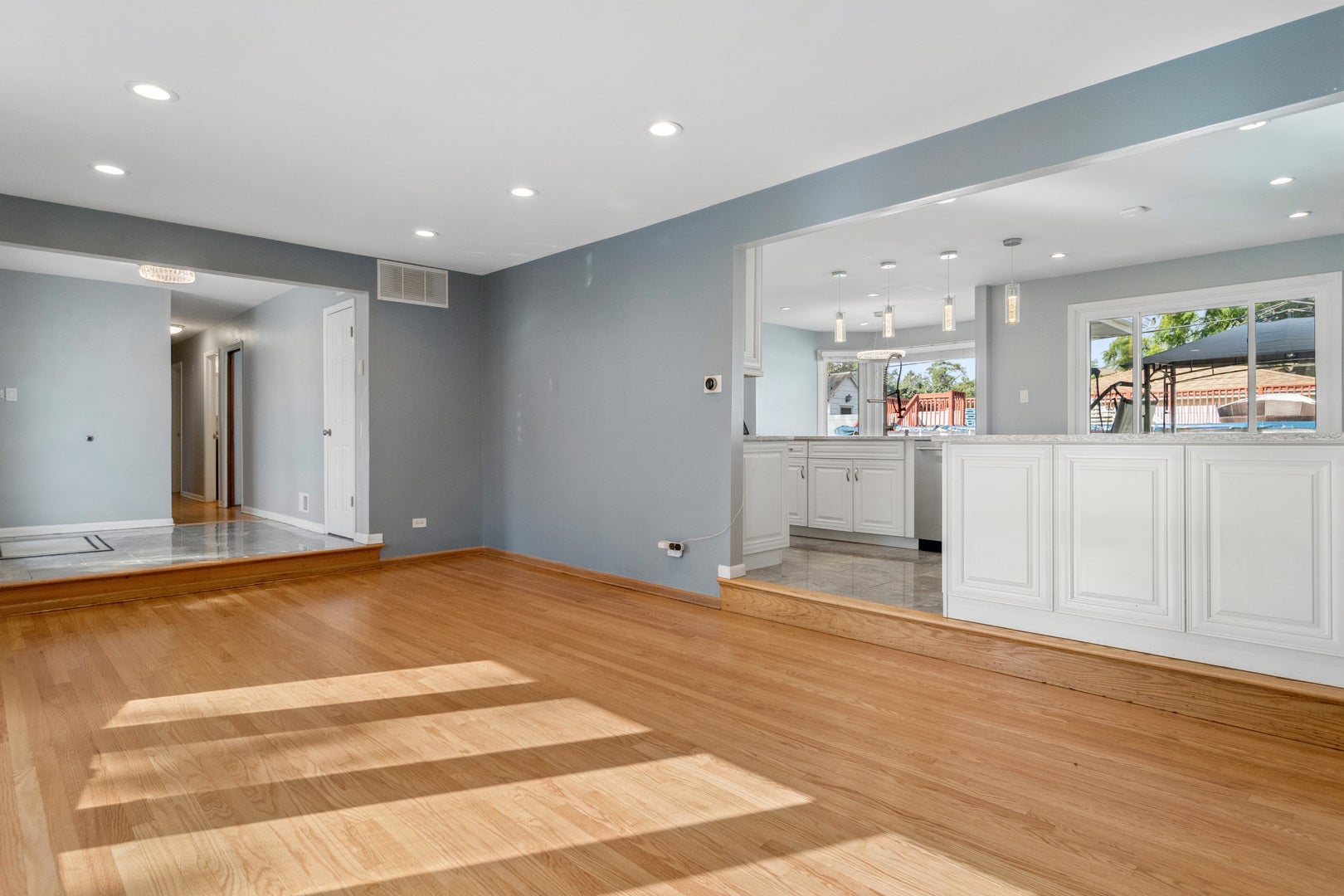8736 S 80th Court
