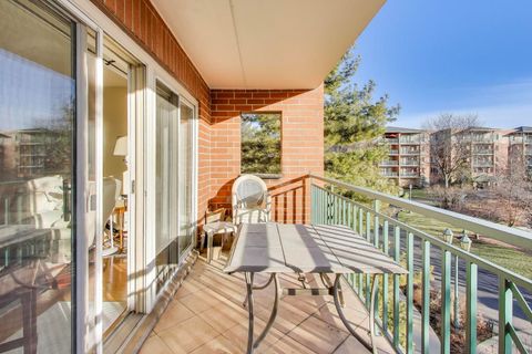 Tiny photo for 3940 W BRYN MAWR Ave #310, Chicago, IL 60659 (MLS # 12548487)