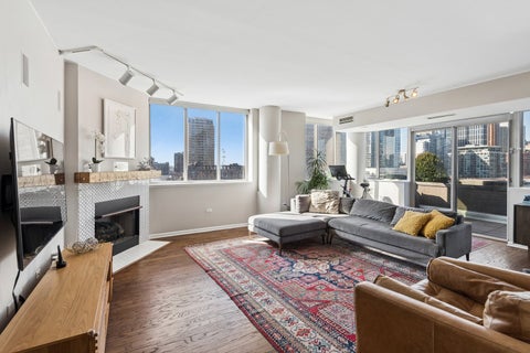 Tiny photo for 1515 S Prairie Avenue #914, Chicago, IL 60605 (MLS # 12755960)