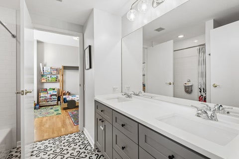 Tiny photo for 1515 S Prairie Avenue #914, Chicago, IL 60605 (MLS # 12755960)