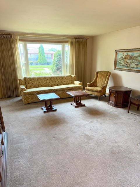 Tiny photo for 2816 W Seipp Street, Chicago, IL 60652 (MLS # 12705266)