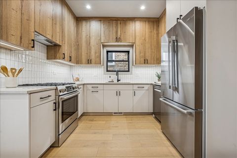 Tiny photo for 2840 N Christiana Avenue, Chicago, IL 60618 (MLS # 12578987)