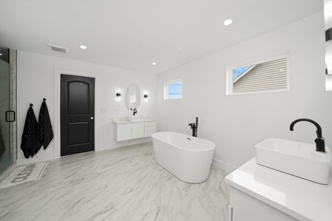 Tiny photo for 413 N Sycamore Lane, North Aurora, IL 60542 (MLS # 12340989)