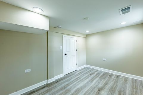 Tiny photo for 7601 S Rhodes Avenue, Chicago, IL 60619 (MLS # 12593526)