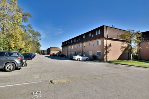 A home in Des Plaines