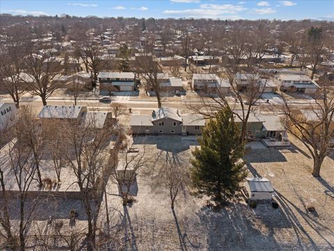 Tiny photo for 2624 E George Washington Boulevard, Davenport, IA 52803 (MLS # 12555503)