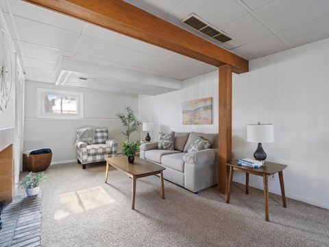 Tiny photo for 2624 E George Washington Boulevard, Davenport, IA 52803 (MLS # 12555503)