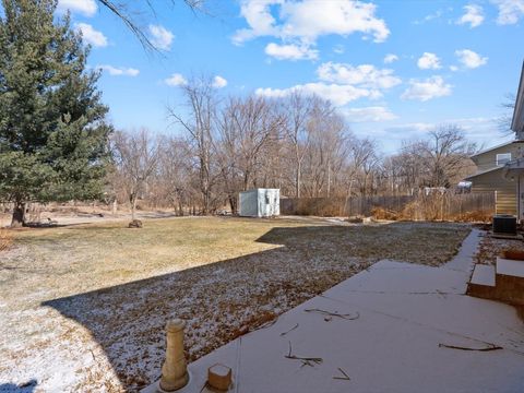 Tiny photo for 2624 E George Washington Boulevard, Davenport, IA 52803 (MLS # 12555503)