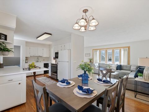 Tiny photo for 2624 E George Washington Boulevard, Davenport, IA 52803 (MLS # 12555503)