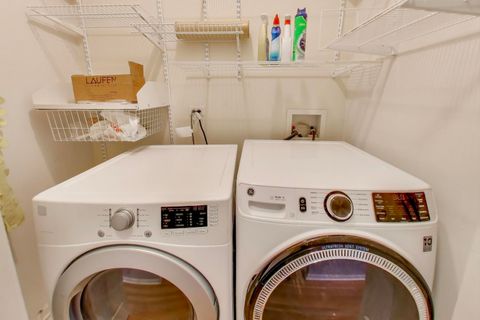 Tiny photo for 125 N Rose Street #E, Palatine, IL 60067 (MLS # 12513927)