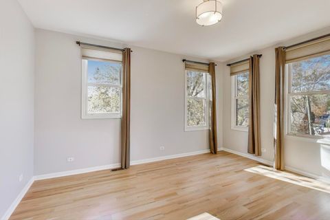 Tiny photo for 125 N Rose Street #E, Palatine, IL 60067 (MLS # 12513927)