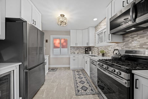 Tiny photo for 306 Lincoln Avenue, Downers Grove, IL 60515 (MLS # 12791958)