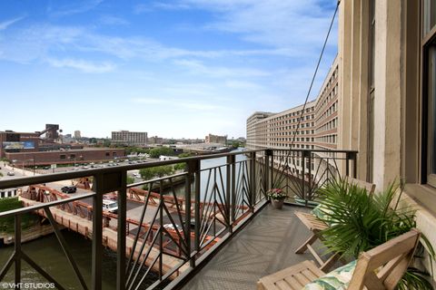 Tiny photo for 758 N Larrabee Street #411, Chicago, IL 60654 (MLS # 12550627)