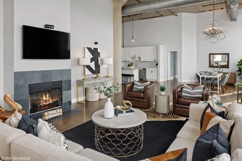 Tiny photo for 758 N Larrabee Street #411, Chicago, IL 60654 (MLS # 12550627)