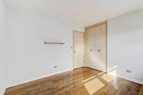 Tiny photo for 8621 W Madison Drive, Niles, IL 60714 (MLS # 12604637)