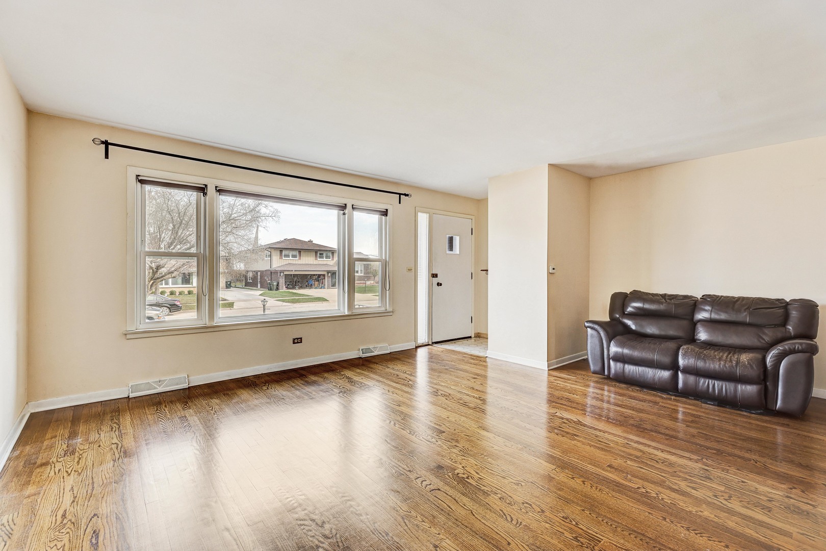 8621 W Madison Drive