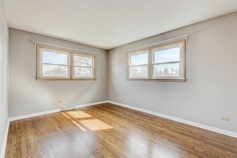 Tiny photo for 8621 W Madison Drive, Niles, IL 60714 (MLS # 12604637)