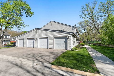 Tiny photo for 1797 Queensbury Circle, Hoffman Estates, IL 60169 (MLS # 12637955)