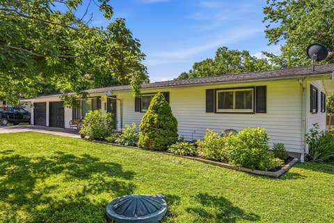 Tiny photo for 203 Eisenhower Drive, Philo, IL 61864 (MLS # 12682347)