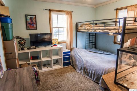 Tiny photo for 709 Hamilton Ave, Quincy, IL 62305 (MLS # 12621255)