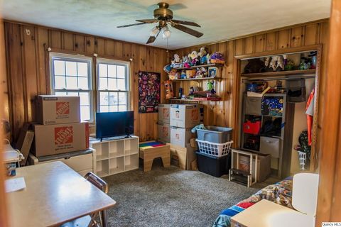 Tiny photo for 709 Hamilton Ave, Quincy, IL 62305 (MLS # 12621255)