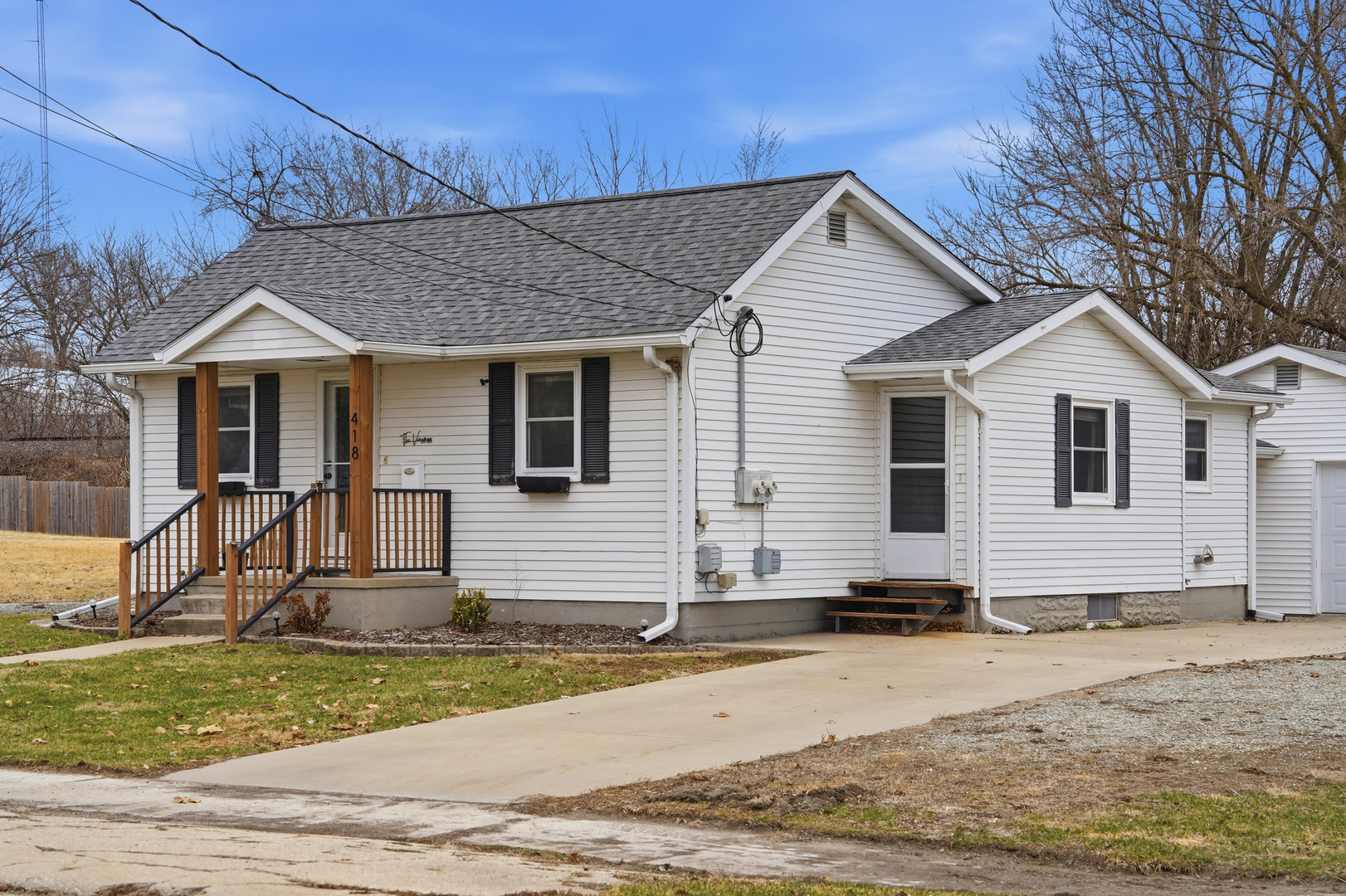 418 E Wall Street