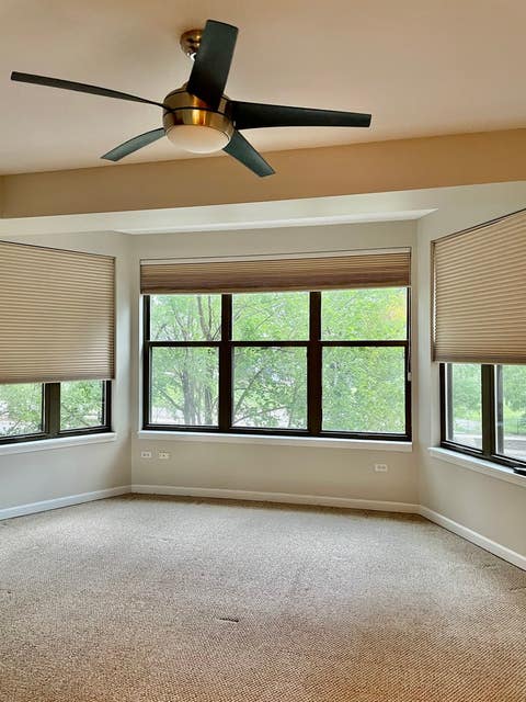Tiny photo for 1250 S Indiana Avenue #107, Chicago, IL 60605 (MLS # 12677488)