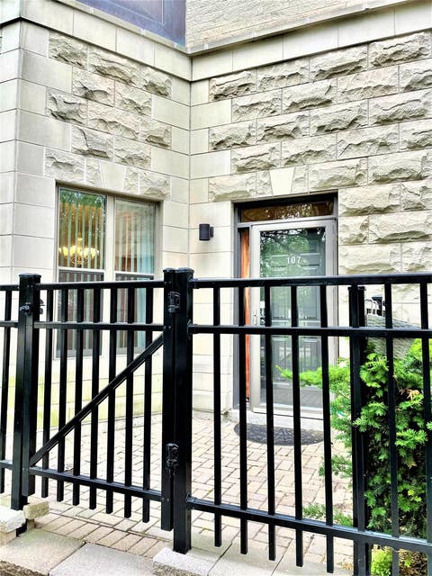 Tiny photo for 1250 S Indiana Avenue #107, Chicago, IL 60605 (MLS # 12677488)