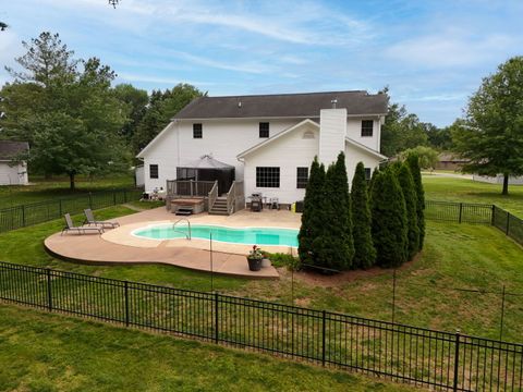 Tiny photo for 1601 Foxfire Lane, Herrin, IL 62948 (MLS # 12656018)