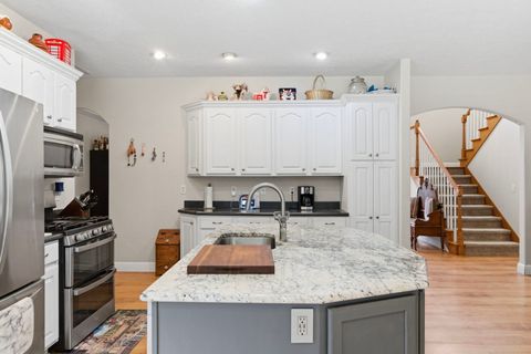 Tiny photo for 1601 Foxfire Lane, Herrin, IL 62948 (MLS # 12656018)
