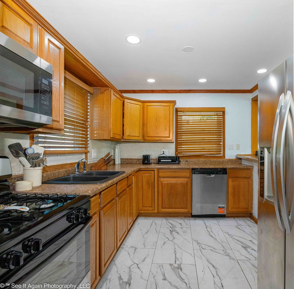 7300 W 114th Place