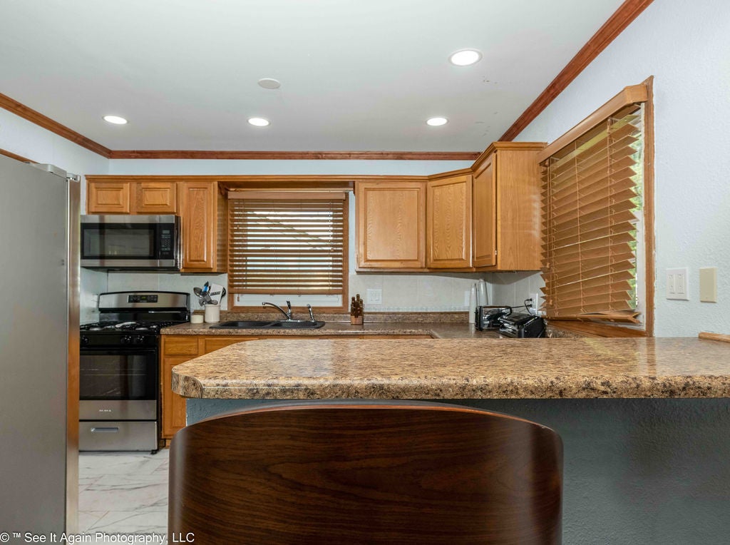 7300 W 114th Place