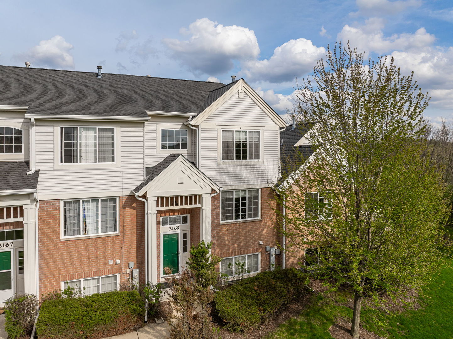 2169 W Concord Lane