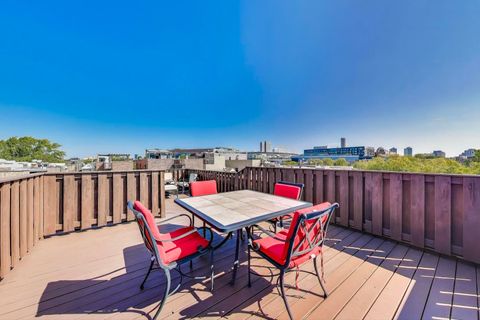Tiny photo for 1142 W Cornelia Avenue #3, Chicago, IL 60657 (MLS # 12470731)